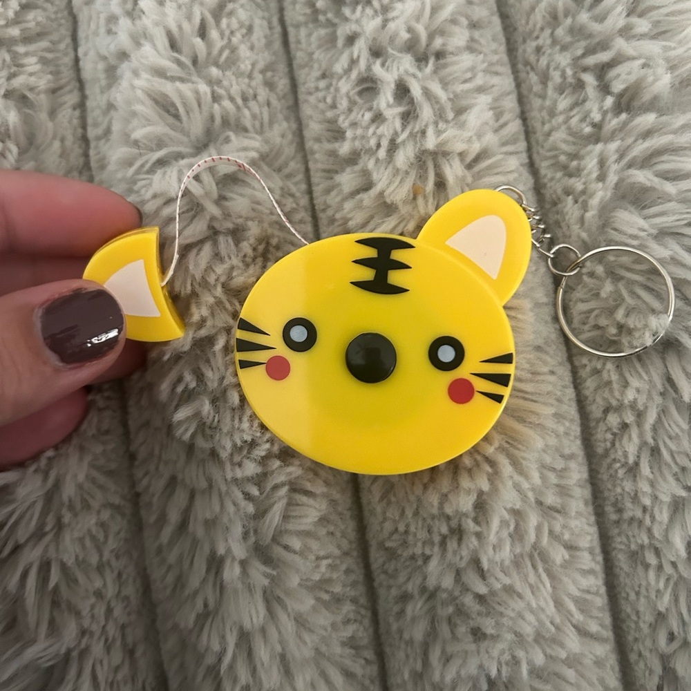 Yellow Tiger Keychain Tape Measurer - Picture 2 of 2